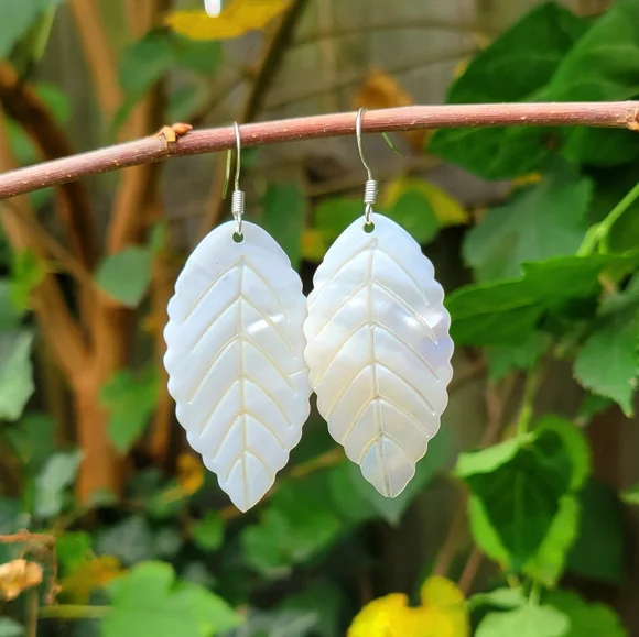 Handmade Freshwater Pearl Shell Leaf Shaped Earrings Dangle - Picture 1 of 4